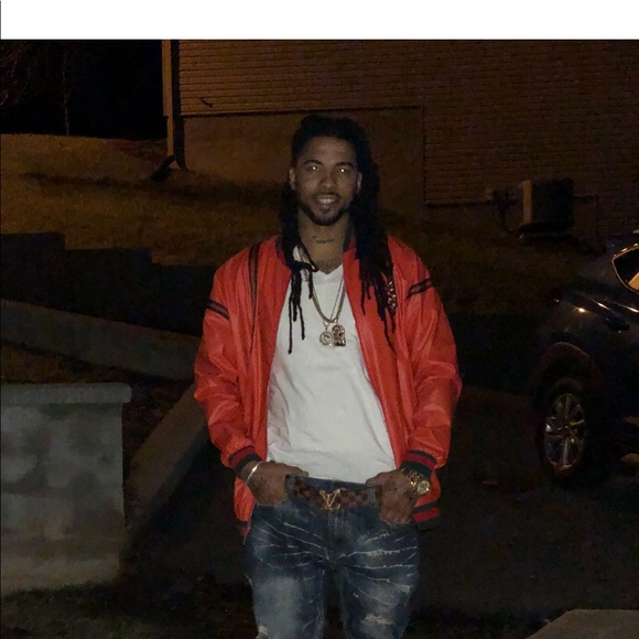 Meet your Posher, Ravon - Picture 1 of 1